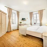 Hotel Barbakan 3*