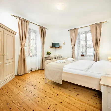 Szálloda Barbakan 3*