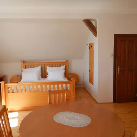 ホテル Barbakan チェスキー クルムロフ