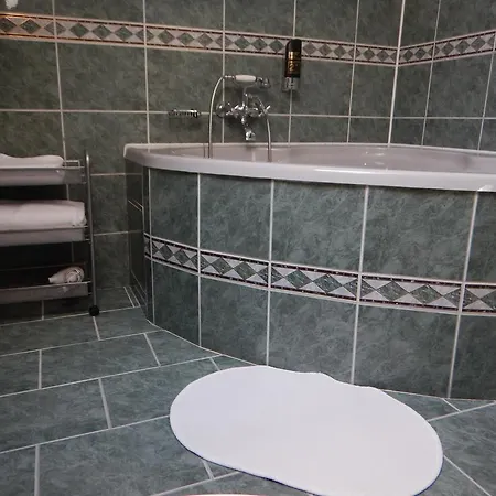 Barbakan チェスキー クルムロフ